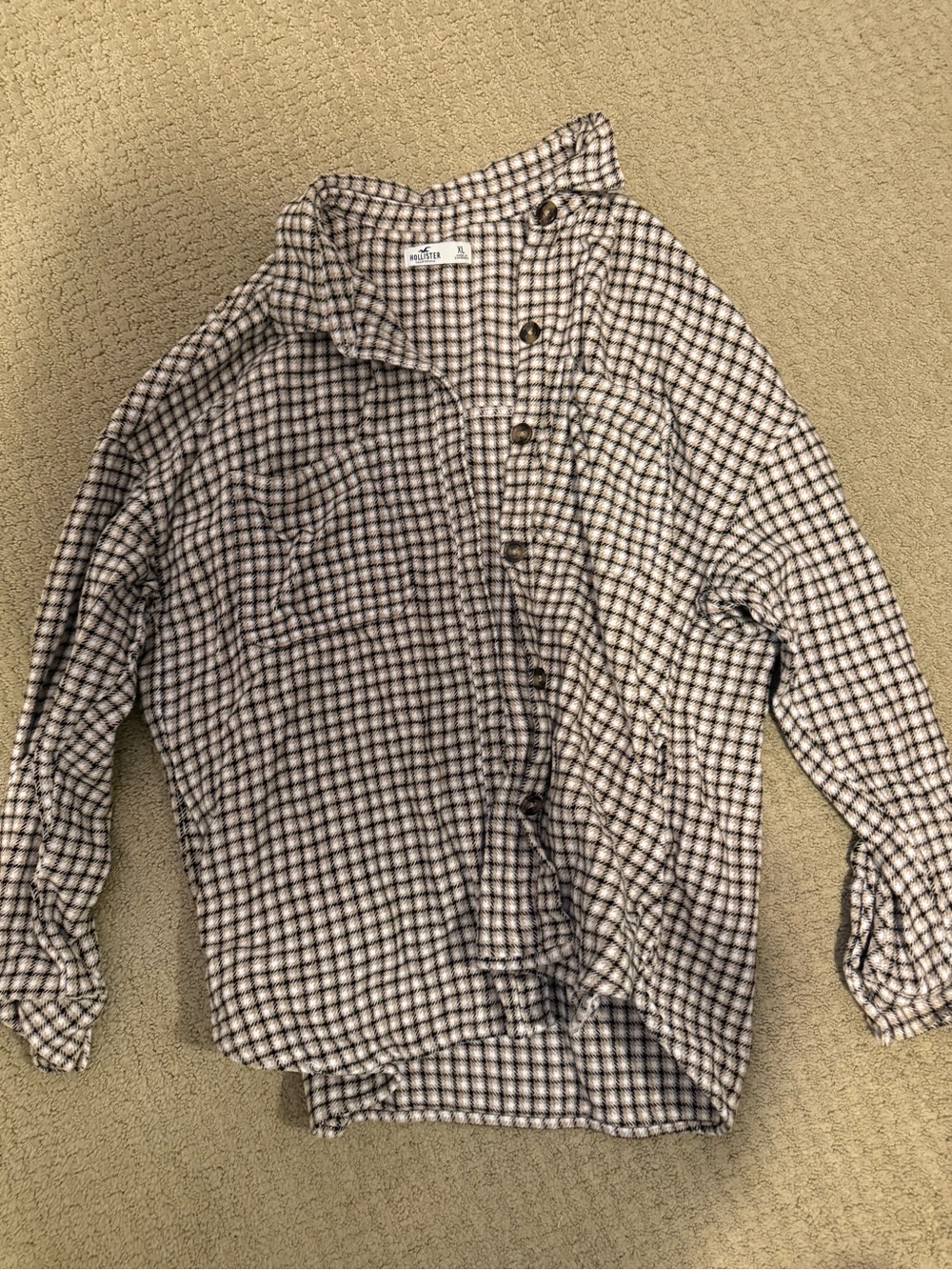 Hollister Plaid Button-Down Shirt in Black and White